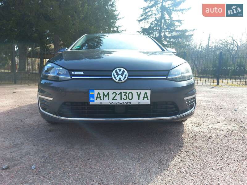 Хэтчбек Volkswagen e-Golf 2020 в Житомире