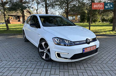 Хэтчбек Volkswagen e-Golf 2015 в Дрогобыче