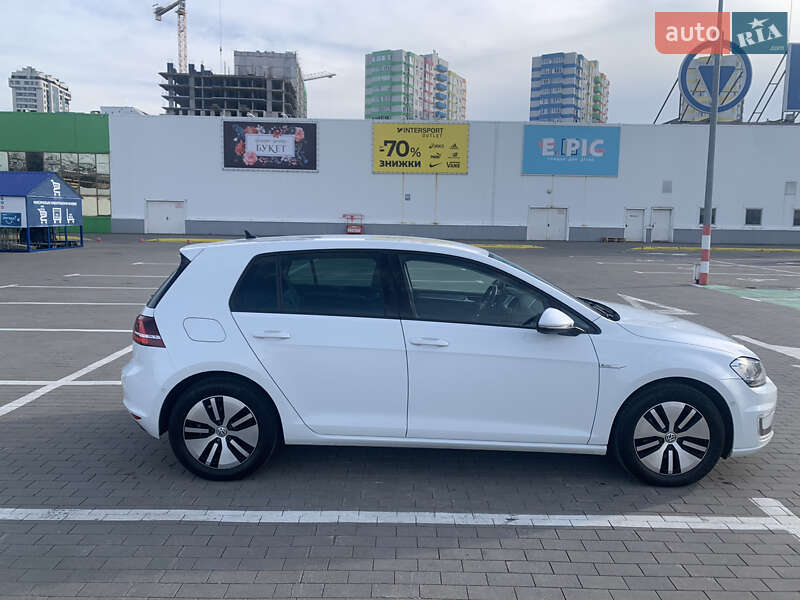 Хетчбек Volkswagen e-Golf 2015 в Одесі