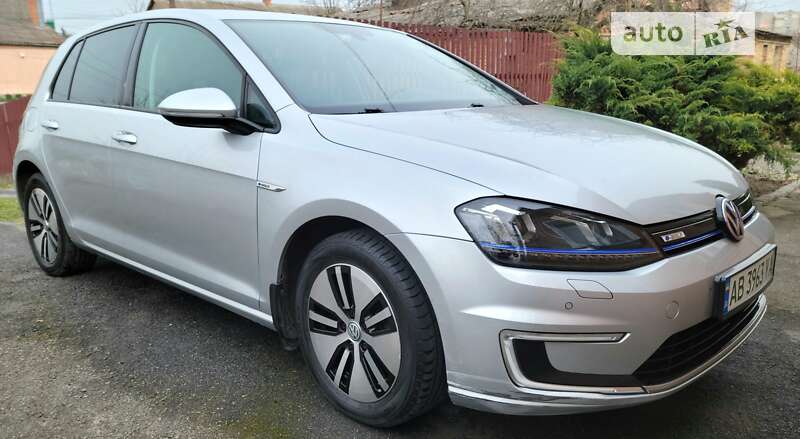 Хэтчбек Volkswagen e-Golf 2016 в Виннице
