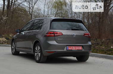 Хэтчбек Volkswagen e-Golf 2015 в Дрогобыче