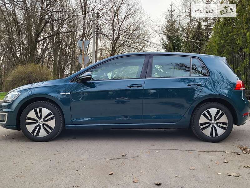 Хэтчбек Volkswagen e-Golf 2018 в Виннице