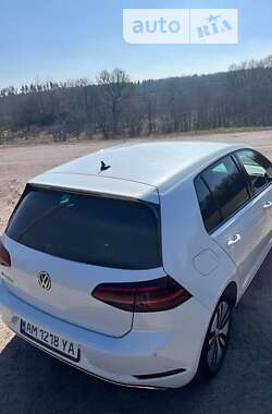 Хэтчбек Volkswagen e-Golf 2018 в Коростышеве