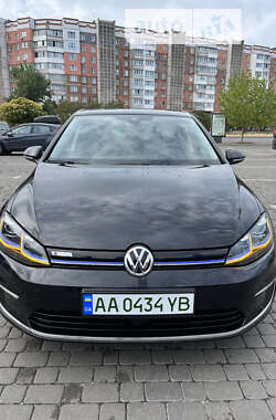 Хетчбек Volkswagen e-Golf 2017 в Черкасах