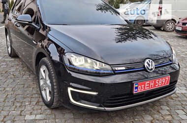 Хетчбек Volkswagen e-Golf 2015 в Золочеві