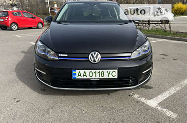 Хэтчбек Volkswagen e-Golf 2019 в Киеве