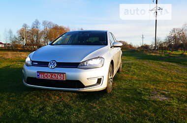 Хэтчбек Volkswagen e-Golf 2015 в Луцке