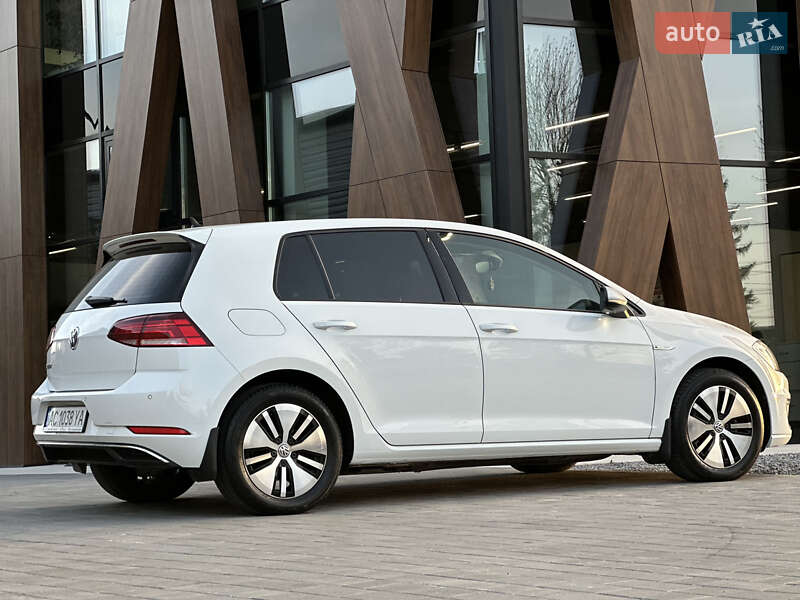 Хэтчбек Volkswagen e-Golf 2018 в Луцке
