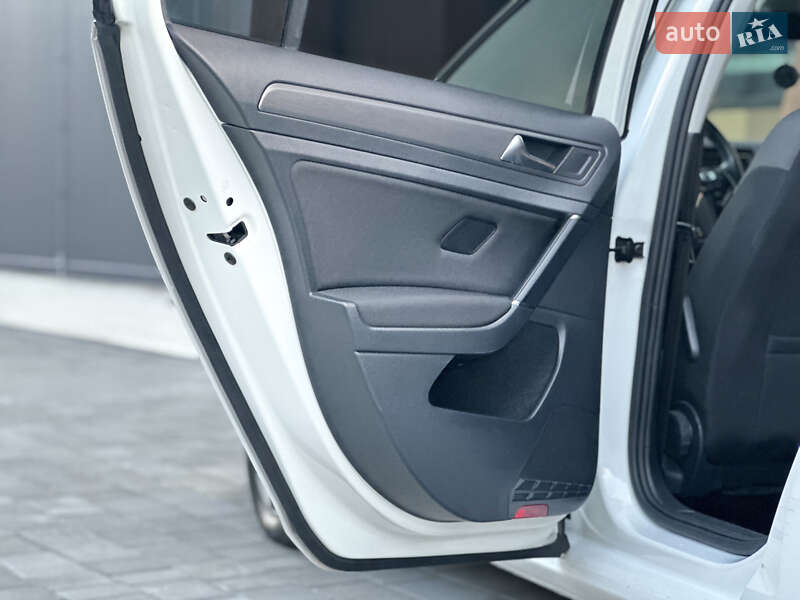 Хэтчбек Volkswagen e-Golf 2018 в Луцке