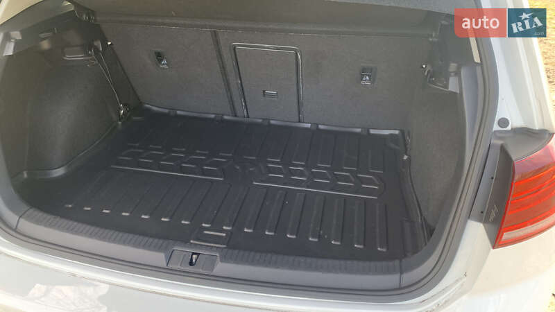 Хетчбек Volkswagen e-Golf 2020 в Києві