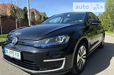 Хэтчбек Volkswagen e-Golf 2015 в Ровно