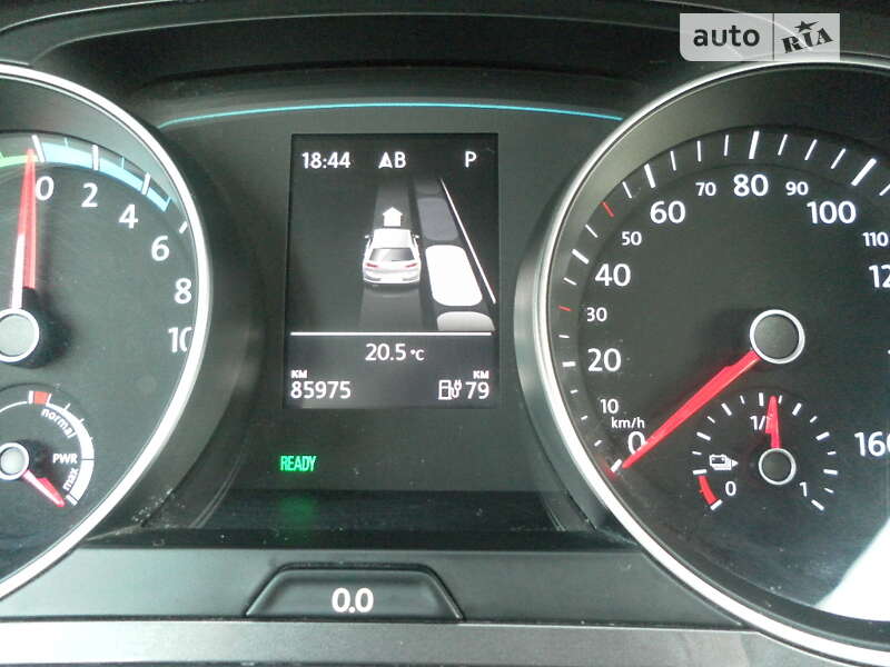 Хэтчбек Volkswagen e-Golf 2015 в Луцке