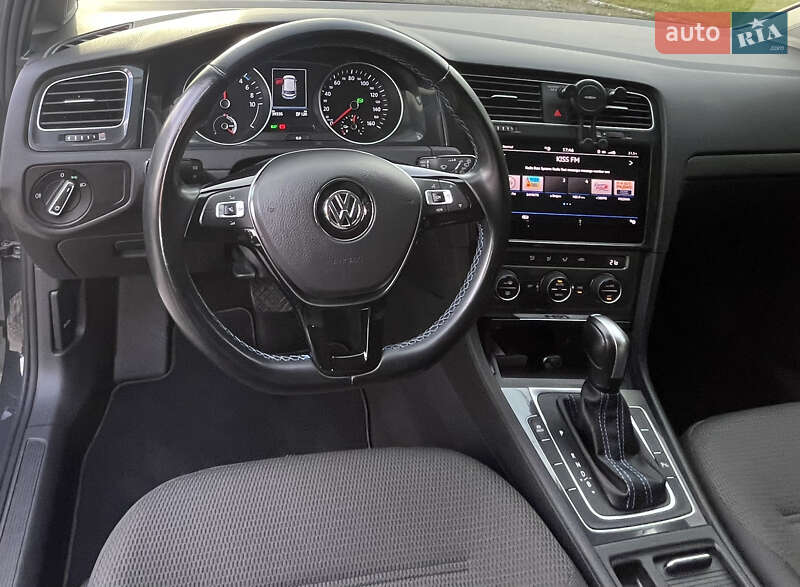 Хетчбек Volkswagen e-Golf 2020 в Дніпрі