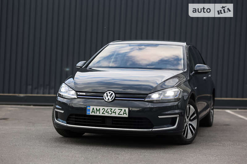 Хетчбек Volkswagen e-Golf 2019 в Житомирі