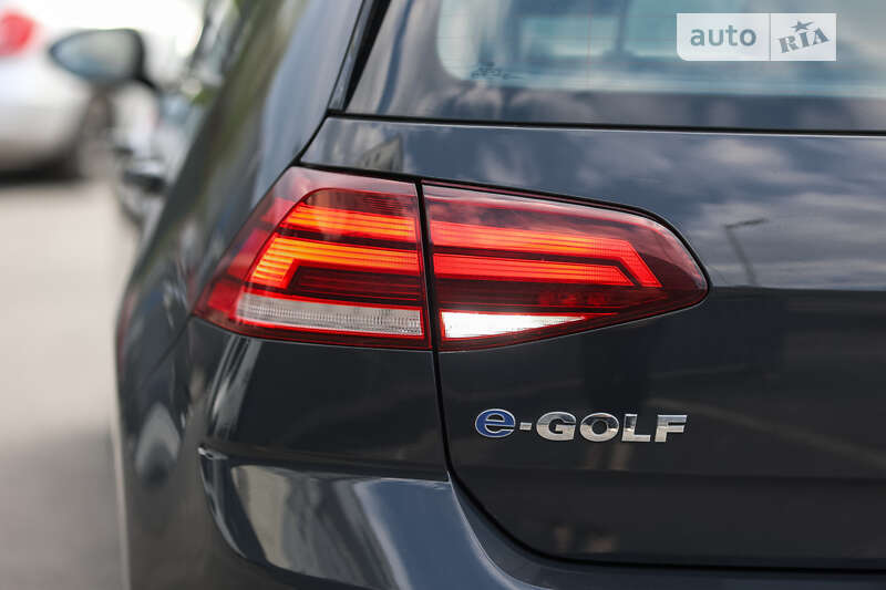 Хетчбек Volkswagen e-Golf 2019 в Житомирі