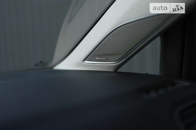 Хетчбек Volkswagen e-Golf 2019 в Житомирі