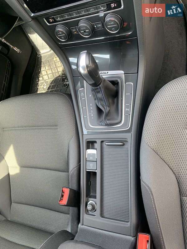 Хэтчбек Volkswagen e-Golf 2020 в Кременчуге