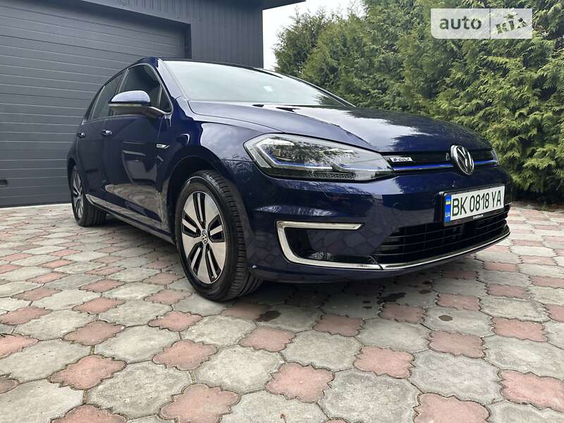 Хэтчбек Volkswagen e-Golf 2018 в Ровно