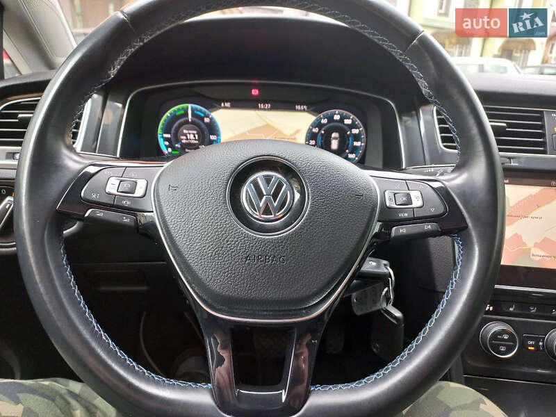 Хэтчбек Volkswagen e-Golf 2020 в Львове