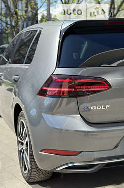 Хэтчбек Volkswagen e-Golf 2019 в Ужгороде