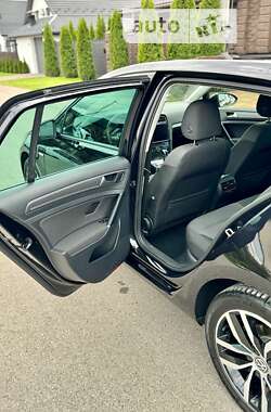 Хэтчбек Volkswagen e-Golf 2019 в 