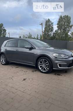 Хэтчбек Volkswagen e-Golf 2017 в Кривом Роге