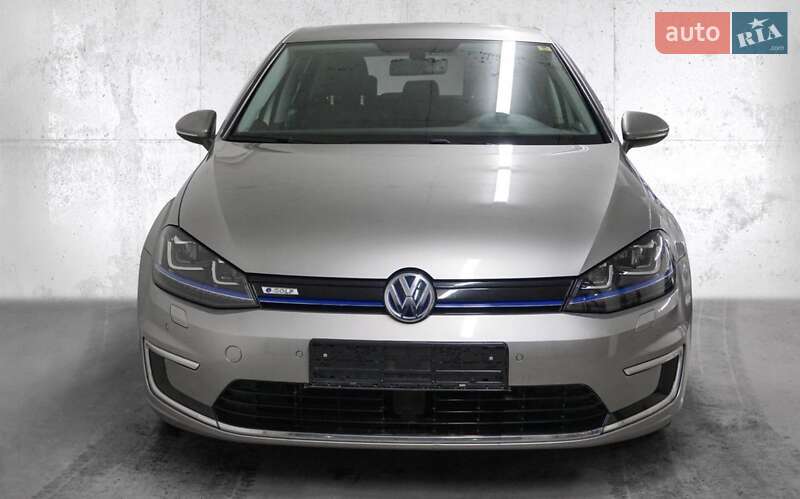 Хетчбек Volkswagen e-Golf 2016 в Тернополі