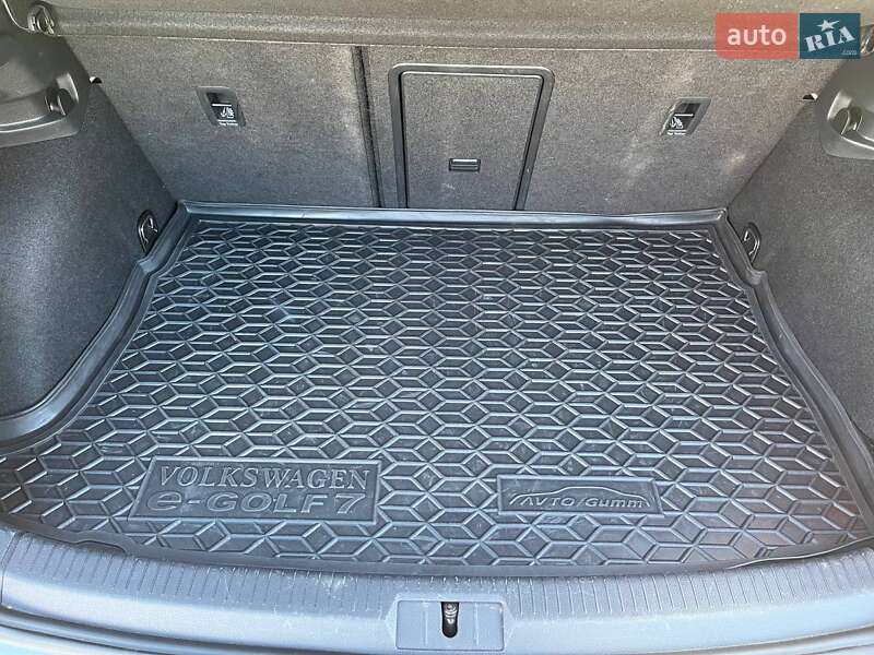 Хэтчбек Volkswagen e-Golf 2019 в Виннице