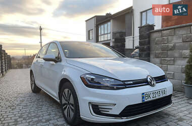 Хетчбек Volkswagen e-Golf 2018 в 