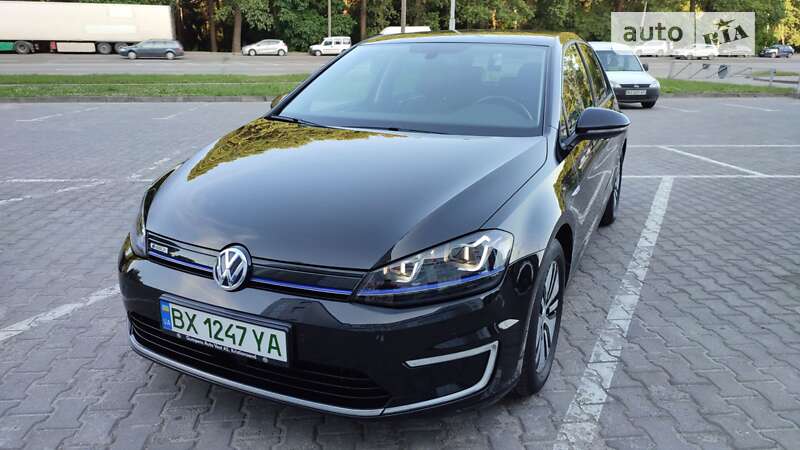 Хетчбек Volkswagen e-Golf 2015 в Хмельницькому
