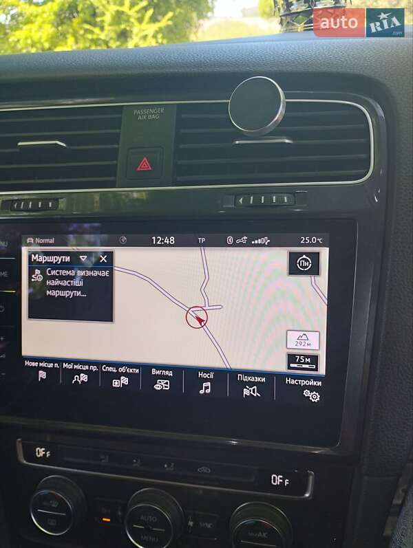 Хетчбек Volkswagen e-Golf 2019 в Бару