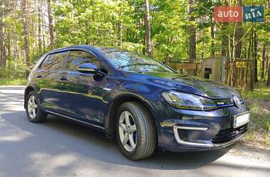 Хетчбек Volkswagen e-Golf 2015 в Вишгороді