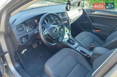 Хэтчбек Volkswagen e-Golf 2017 в Могилев-Подольске