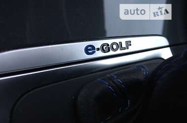 Хэтчбек Volkswagen e-Golf 2020 в Киеве