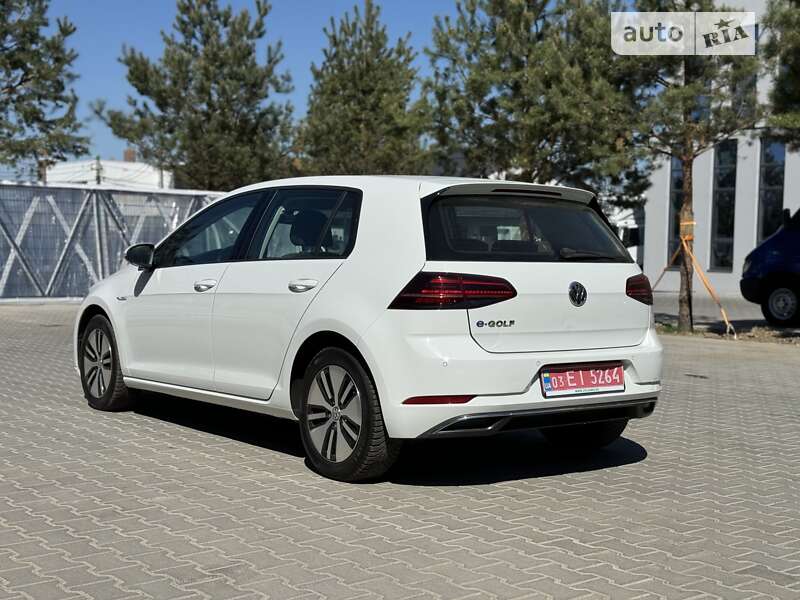 Хэтчбек Volkswagen e-Golf 2017 в Ровно