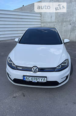 Хэтчбек Volkswagen e-Golf 2014 в Львове