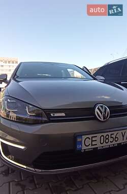 Хэтчбек Volkswagen e-Golf 2016 в Черновцах