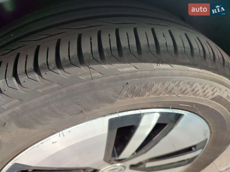 Хэтчбек Volkswagen e-Golf 2020 в Бершади