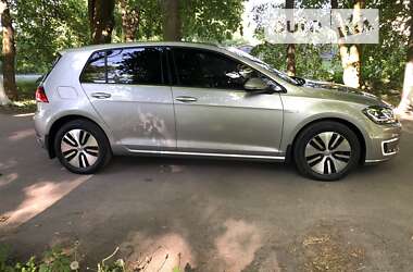 Хэтчбек Volkswagen e-Golf 2019 в Казатине