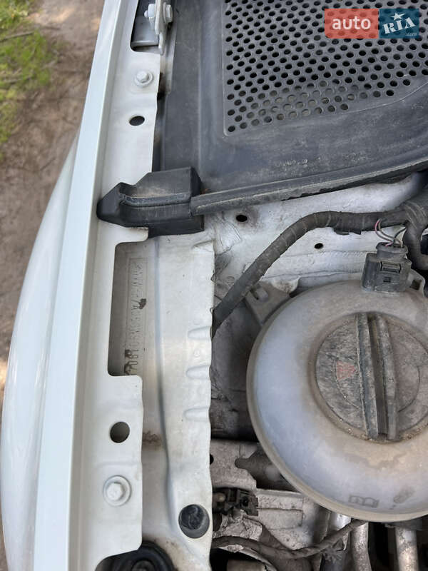 Хетчбек Volkswagen e-Golf 2015 в Києві