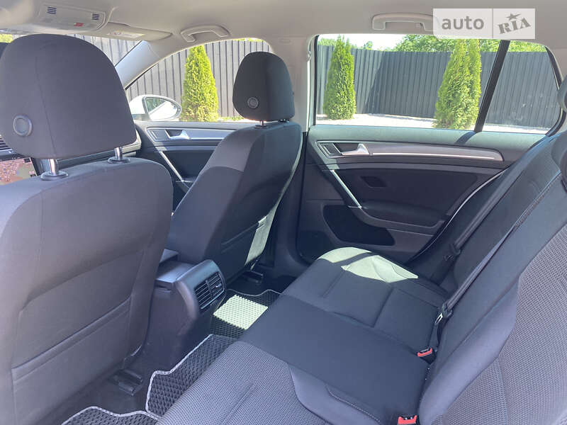 Хэтчбек Volkswagen e-Golf 2018 в Одессе фото 17 Хэтчбек Volkswagen e-Golf 2018 в Одессе