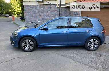 Хетчбек Volkswagen e-Golf 2015 в Львові