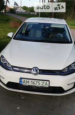 Хетчбек Volkswagen e-Golf 2016 в Житомирі