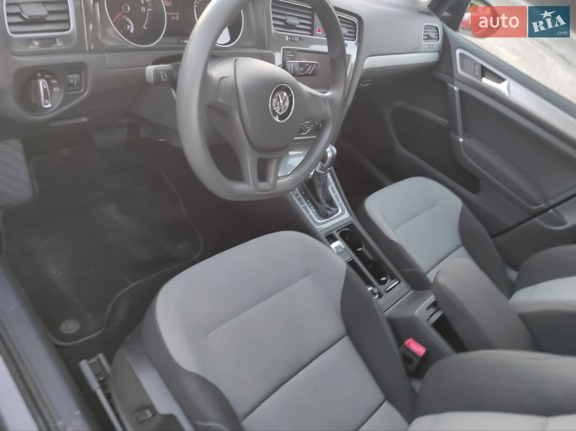 Volkswagen e-Golf 2016 VIN WVWKP7AU9GW909487 фото оголошення 9 з 10