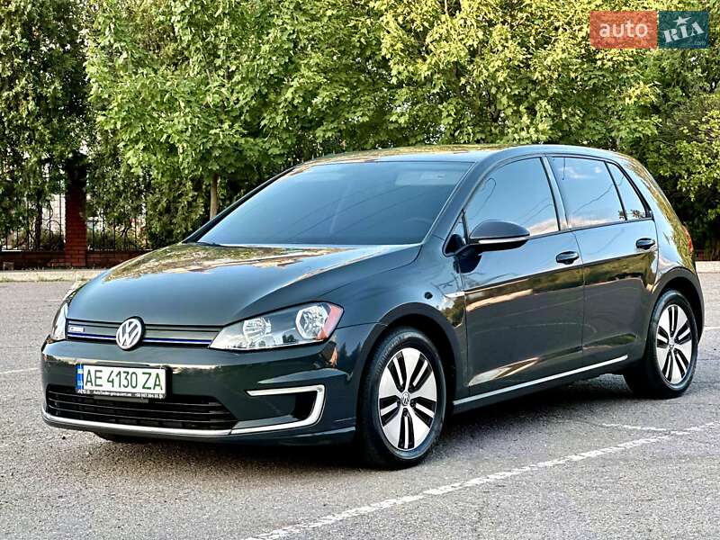 Хетчбек Volkswagen e-Golf 2016 в Кривому Розі фото 9 Хетчбек Volkswagen e-Golf 2016 в Кривому Розі