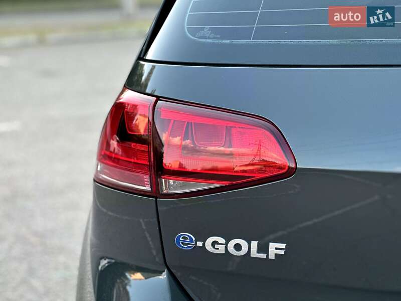 Хетчбек Volkswagen e-Golf 2016 в Кривому Розі фото 21 Хетчбек Volkswagen e-Golf 2016 в Кривому Розі