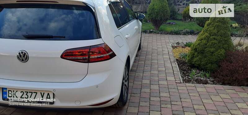 Хэтчбек Volkswagen e-Golf 2014 в Ровно