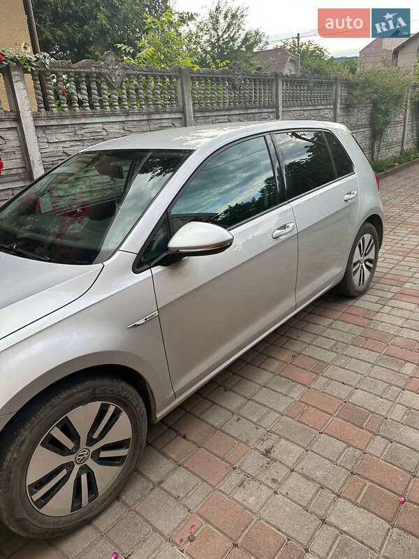 Хетчбек Volkswagen e-Golf 2019 в Івано-Франківську