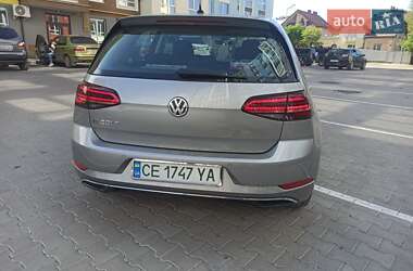 Хэтчбек Volkswagen e-Golf 2017 в 