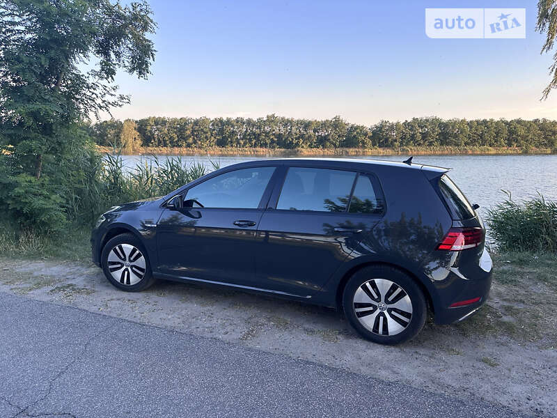 Хэтчбек Volkswagen e-Golf 2020 в Днепре